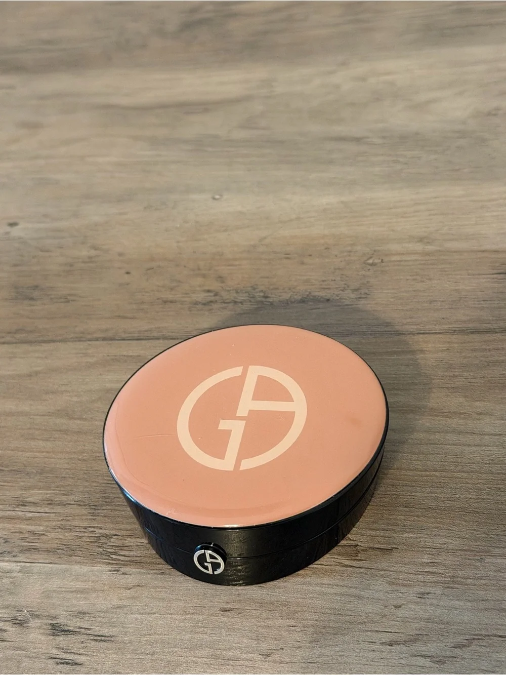 Giorgio Armani -Luminous Silk Glow Fusion Powder- shade 6.5